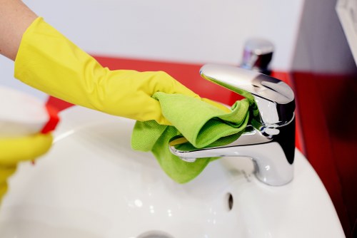 Preparation tips for stain removal before a local service visit